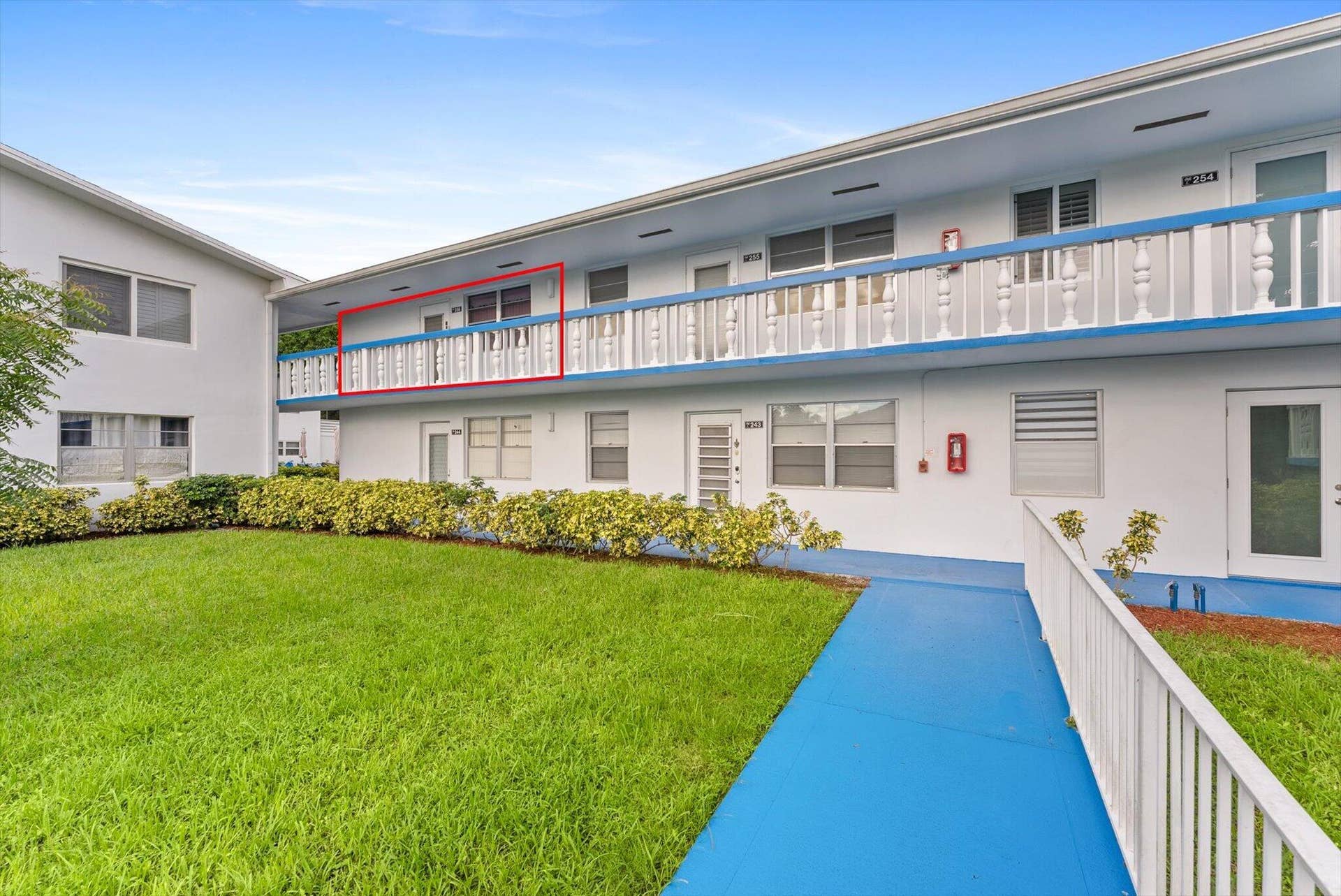 256 MARKHAM L, Deerfield Beach, FL 33442 02-2
