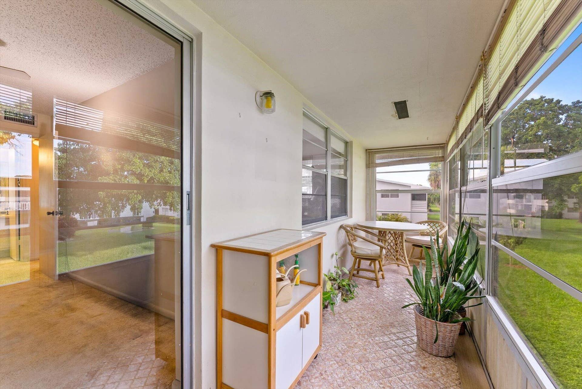256 MARKHAM L, Deerfield Beach, FL 33442 17-17