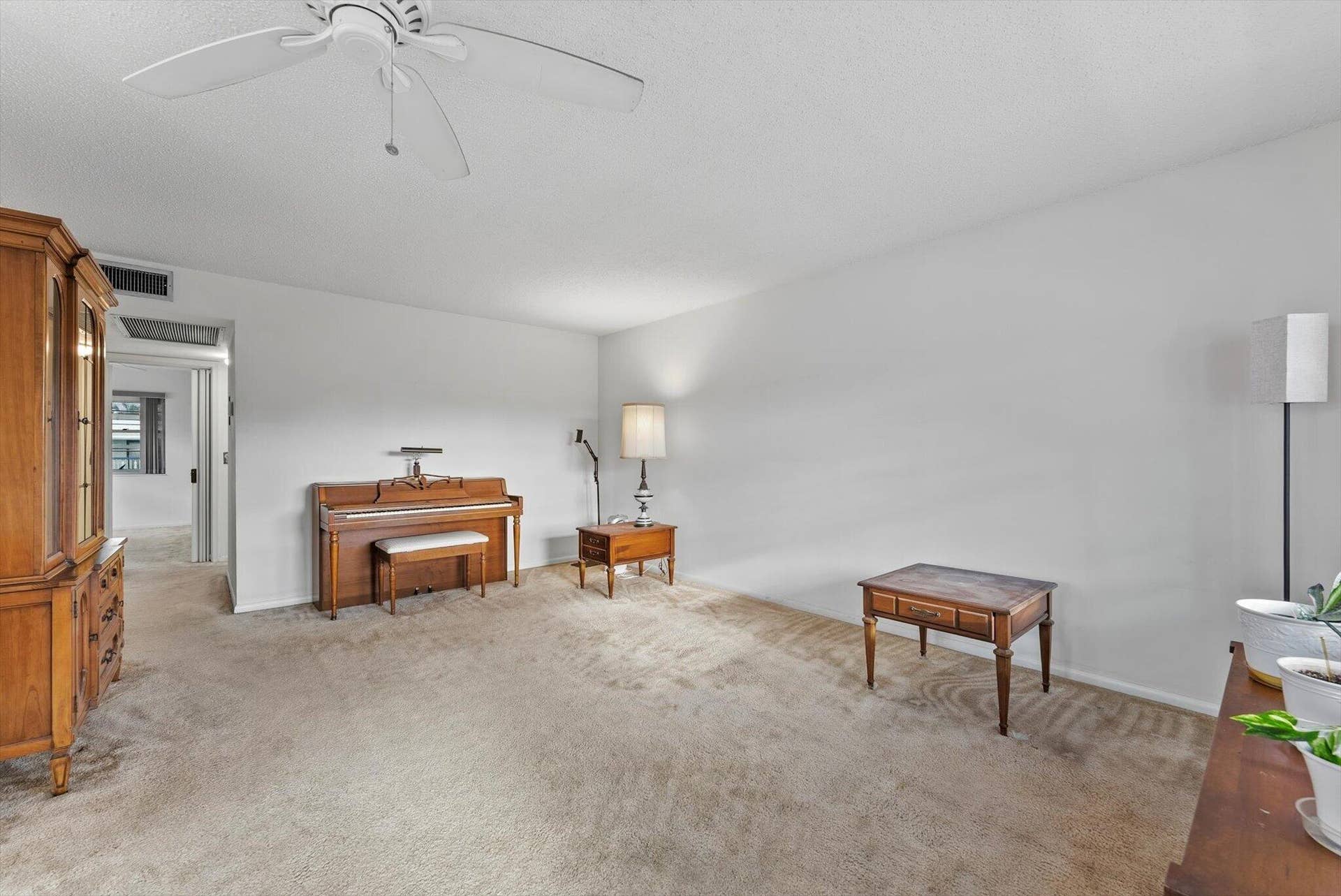 256 MARKHAM L, Deerfield Beach, FL 33442 04-4