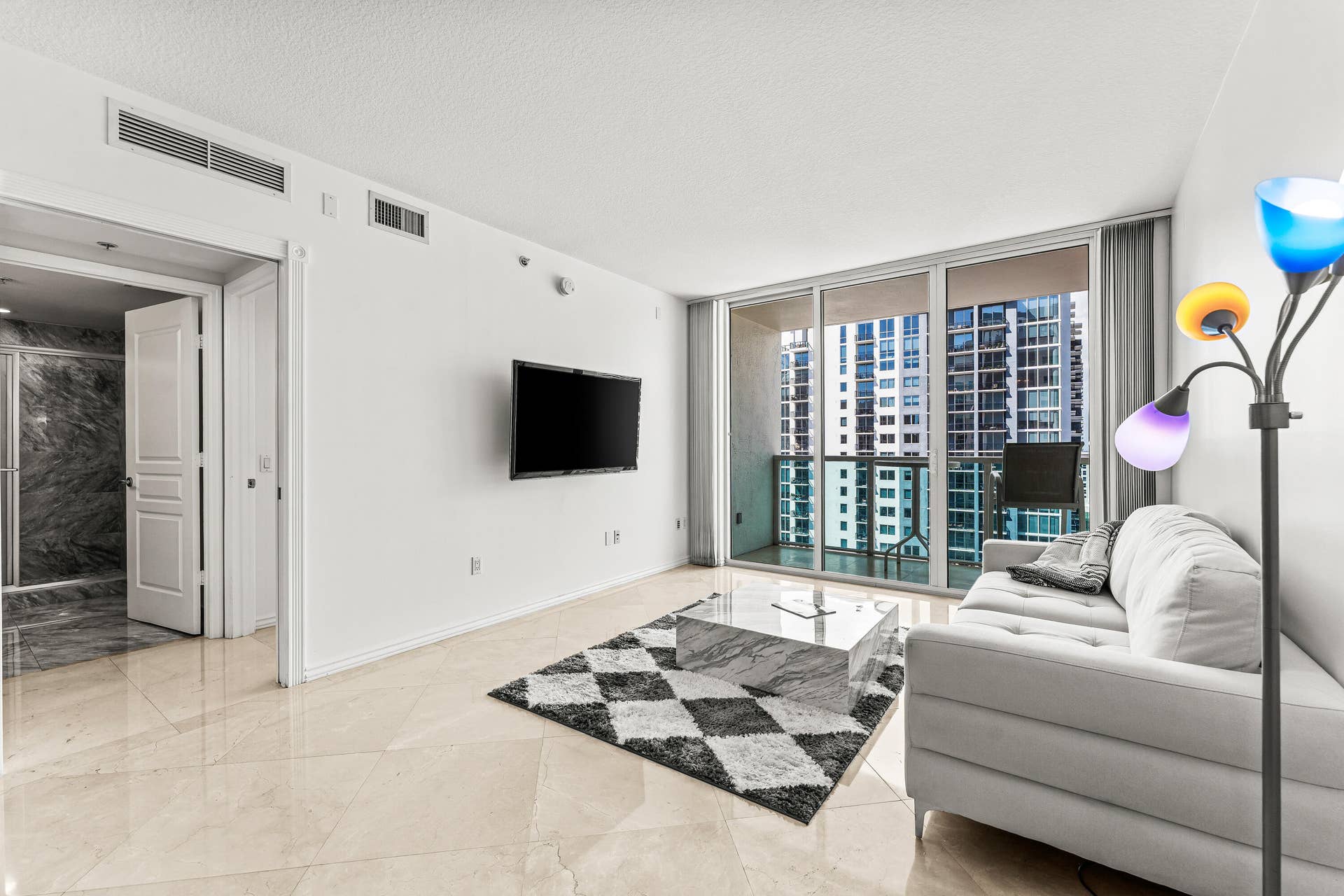 350 SE 2ND Street, #2480, Fort Lauderdale, Fort Lauderdale, FL 33301 017-350Southeast2ndStreet-Unit2480-FortL