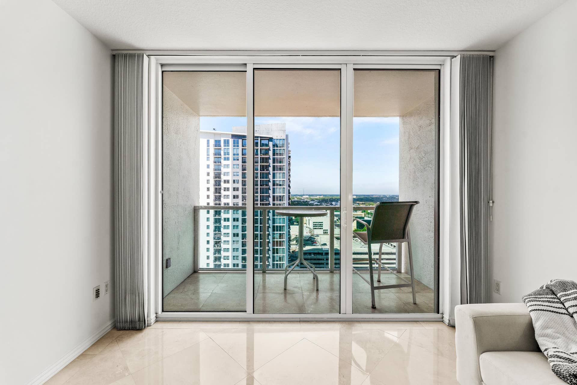 350 SE 2ND Street, #2480, Fort Lauderdale, Fort Lauderdale, FL 33301 020-350Southeast2ndStreet-Unit2480-FortL