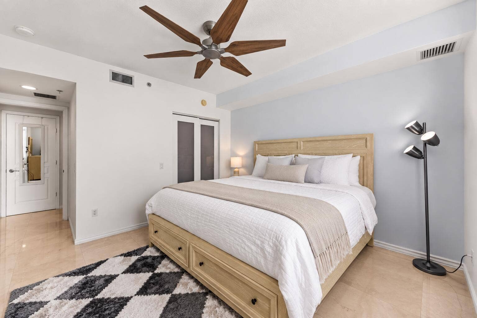 350 SE 2ND Street, #2480, Fort Lauderdale, Fort Lauderdale, FL 33301 Bright Neutral Bedroom Retreat-1