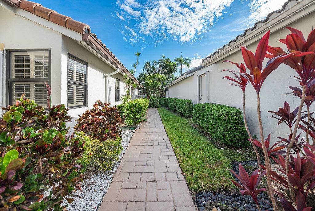 7863 Dundee Lane, Delray Beach, FL 33446 7863DundeeLane-2