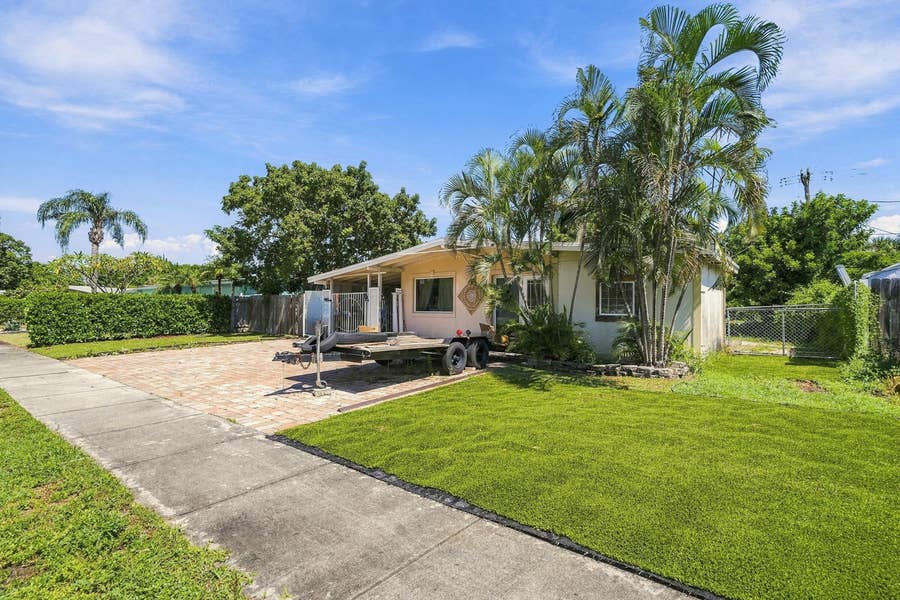 Property photo for 4320 NE 18TH Avenue, Pompano Beach, FL