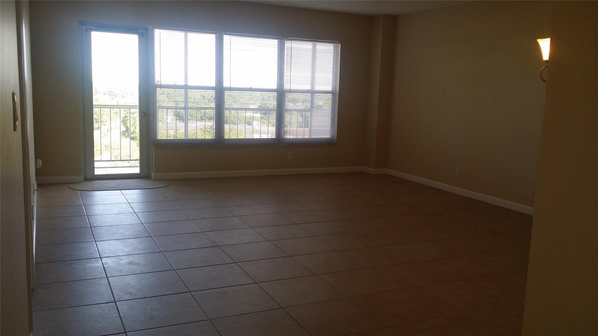 10777 W SAMPLE Road, #910, Coral Springs, Coral Springs, FL 33065 Photo 3