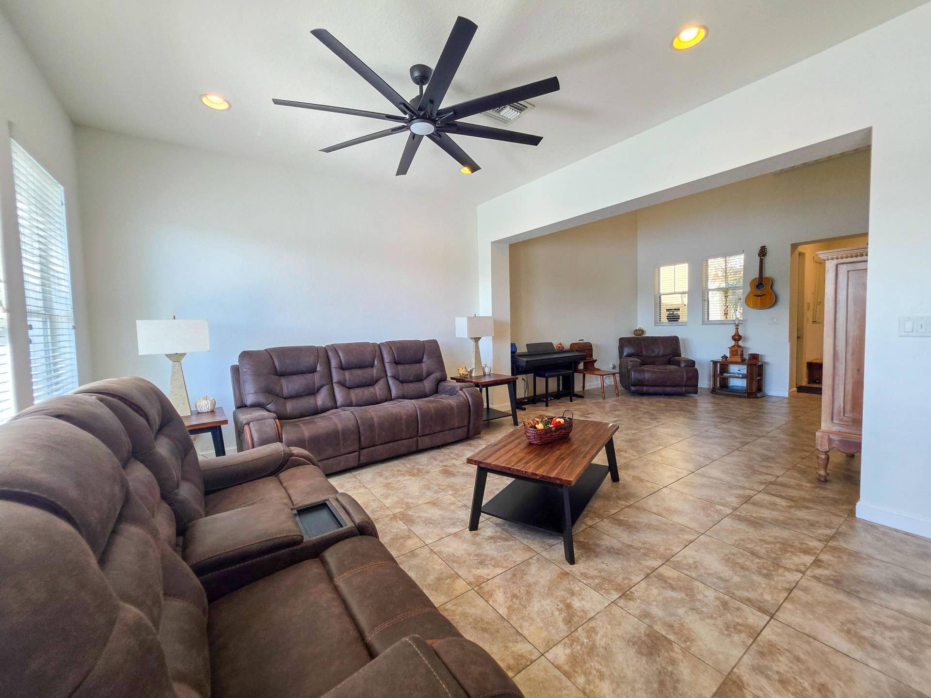 855 MARINA DEL RAY Lane, #2, West Palm Beach, FL 33401 Living Area
