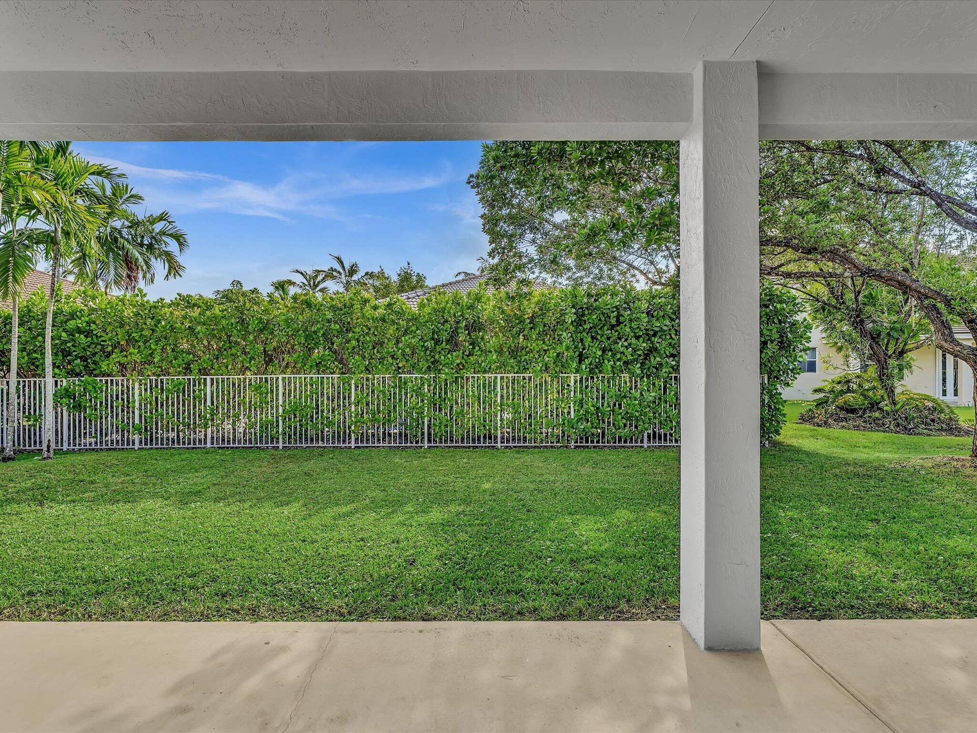 1125 Sunflower Circle, Weston, FL 33327 025-FPP00116