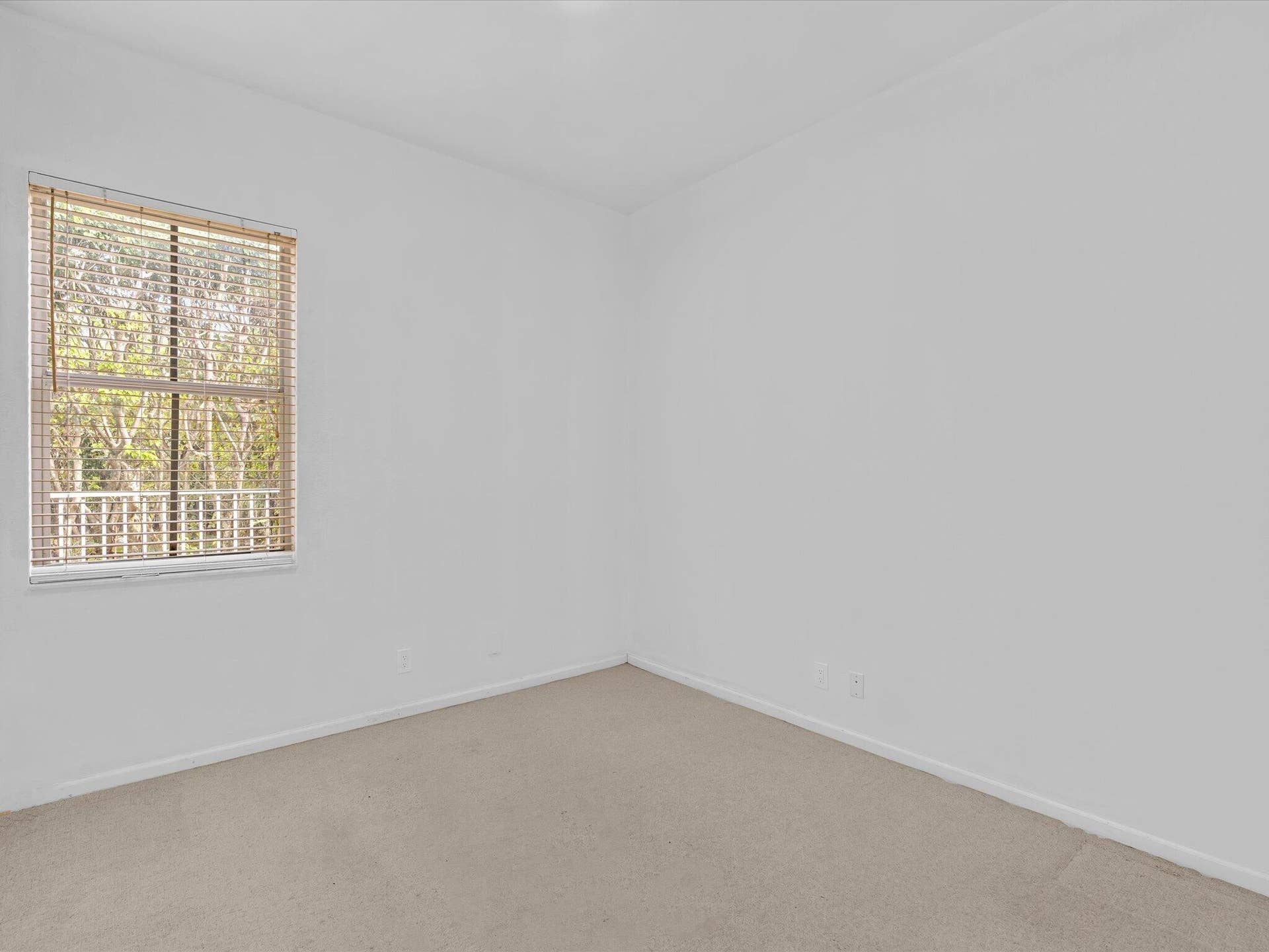 1125 Sunflower Circle, Weston, FL 33327 Second Bedroom