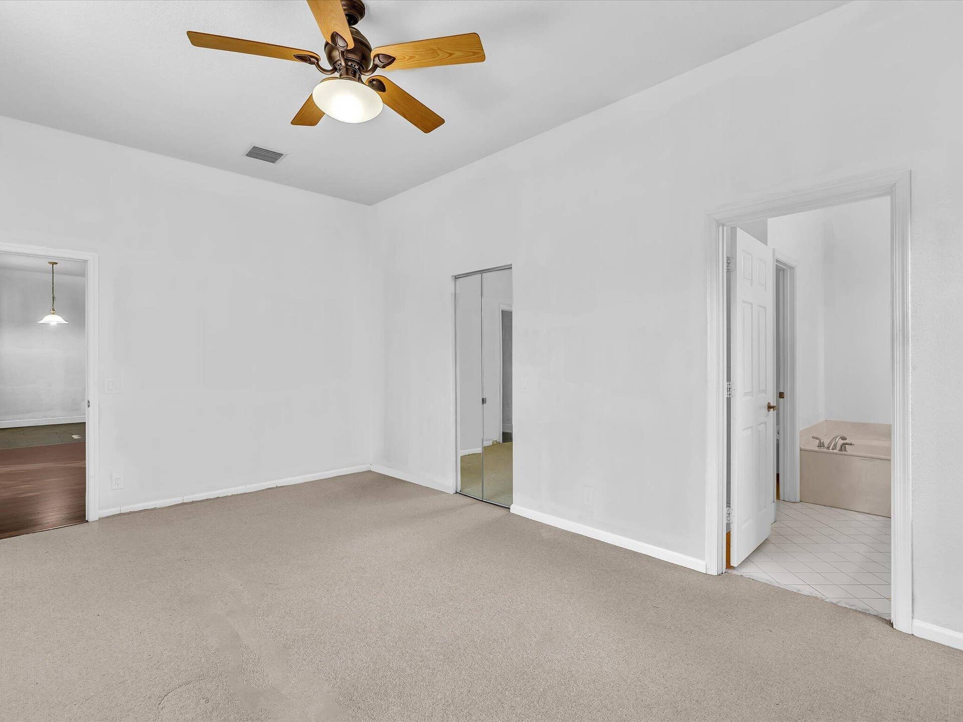 1125 Sunflower Circle, Weston, FL 33327 Primary Bedroom