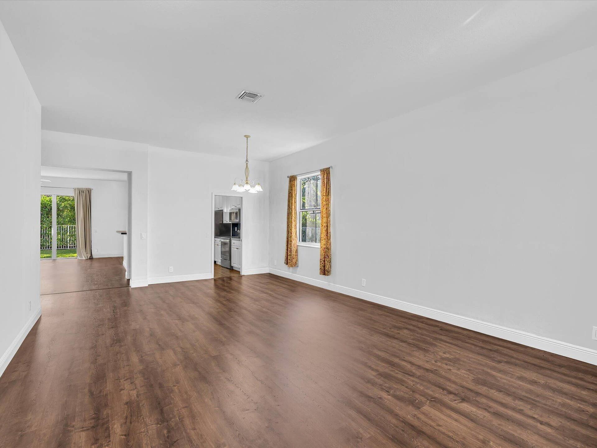 1125 Sunflower Circle, Weston, FL 33327 006-FPP00026