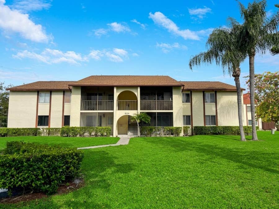 Property photo for 4987 Sable Pine Circle, #C1, West Palm Beach, FL
