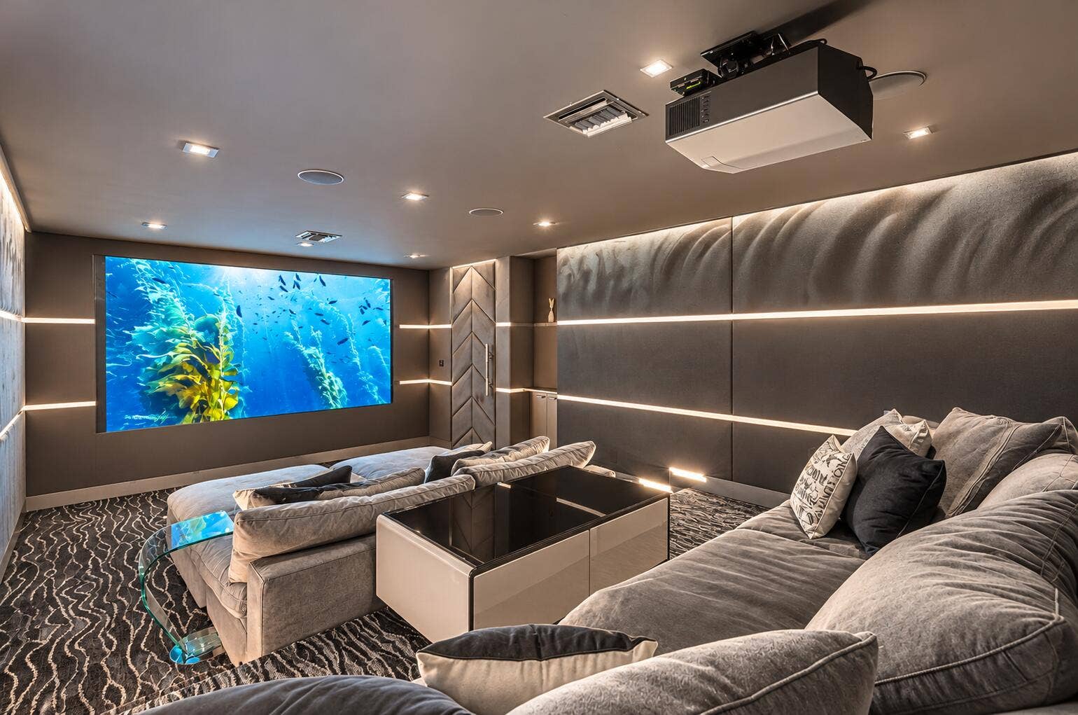 13920 Stirling Road, Southwest Ranches, FL 33330 CLUBHOUSE MOVIE THEATER