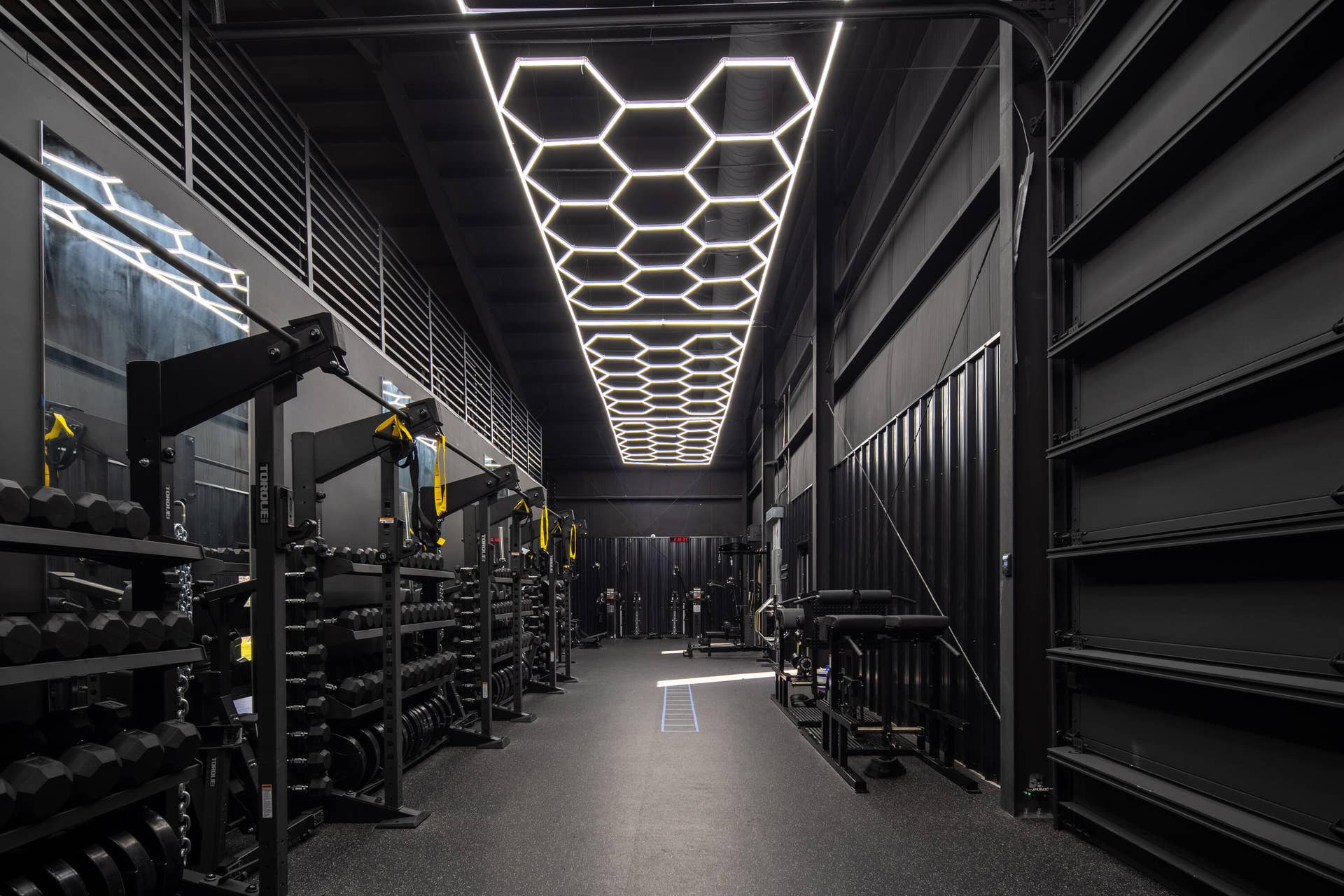 13920 Stirling Road, Southwest Ranches, FL 33330 FACILITY GYM