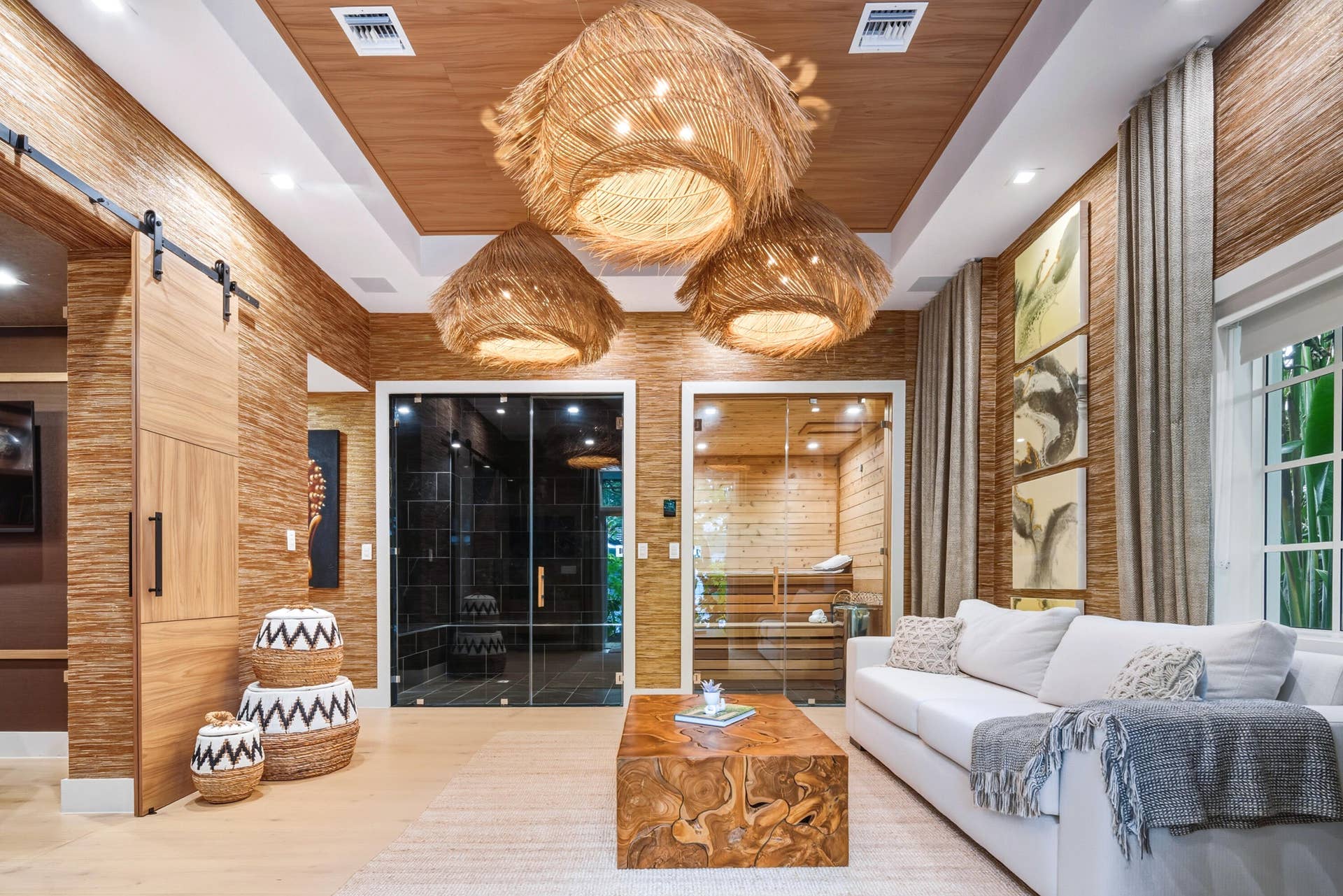 SPA HOUSE WITH MASSAGE ROOM, STEAM, SAUNA