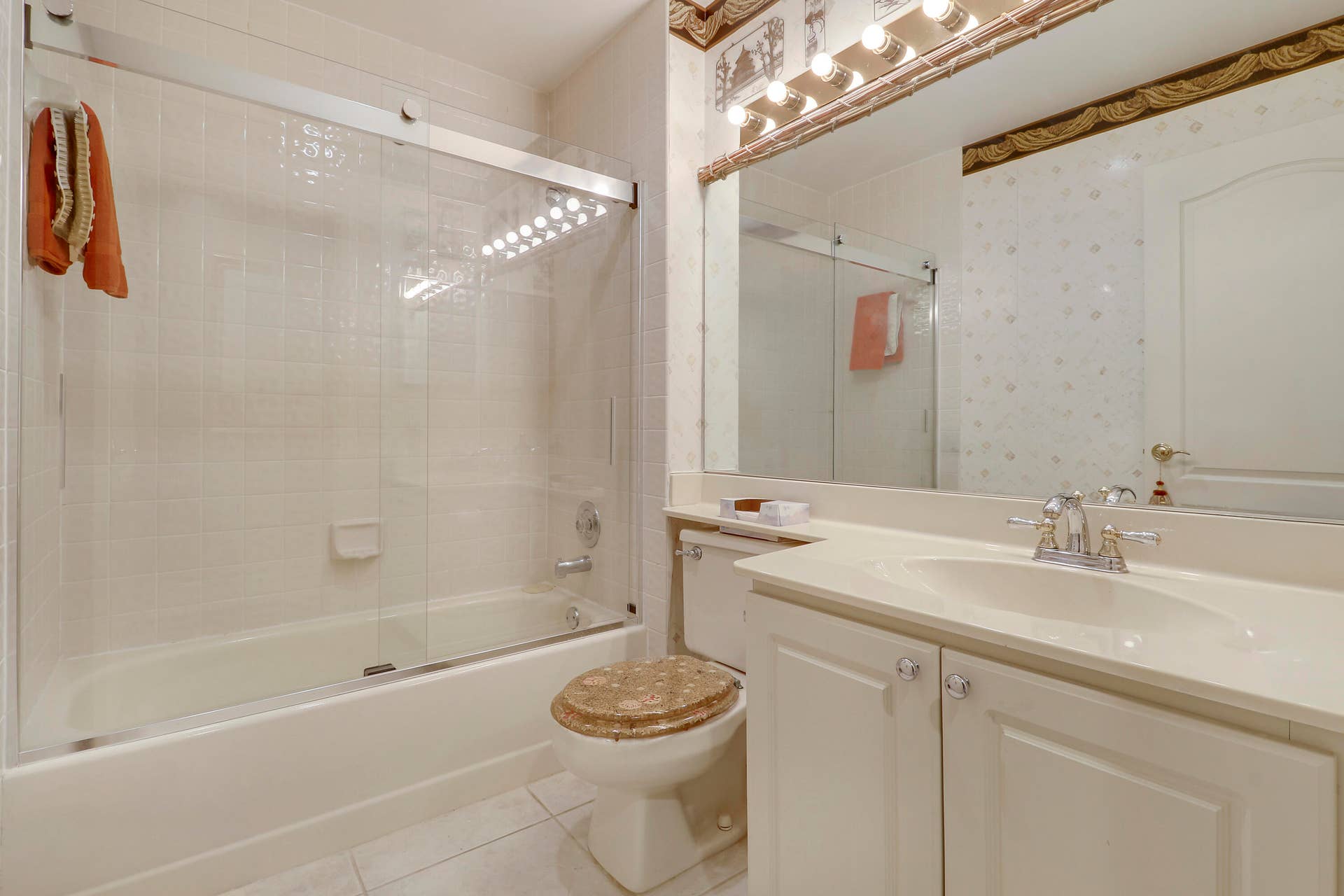 7828 LA MIRADA Drive, Boca Raton, FL 33433 Bathroom 2