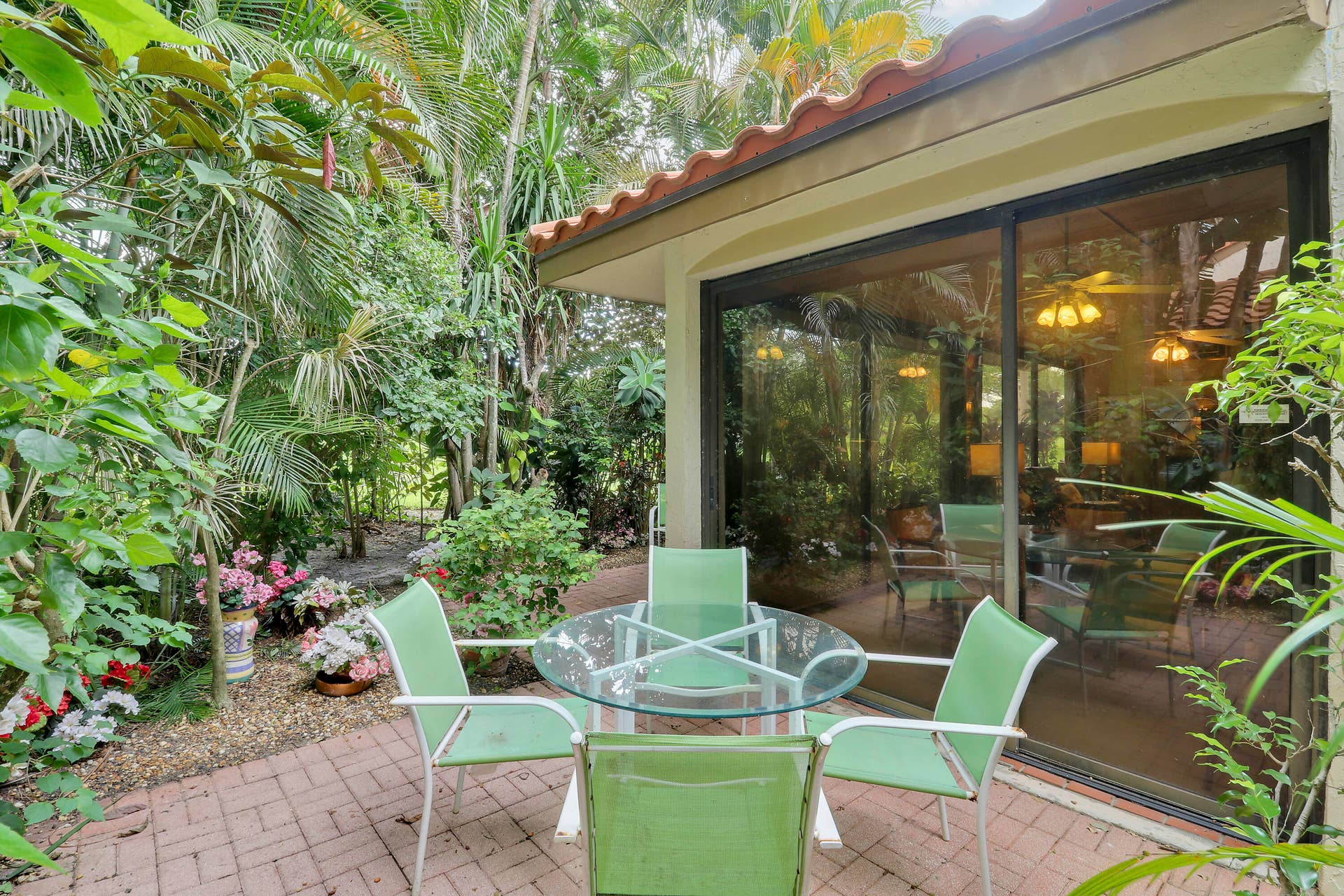 7828 LA MIRADA Drive, Boca Raton, FL 33433 Court Yard