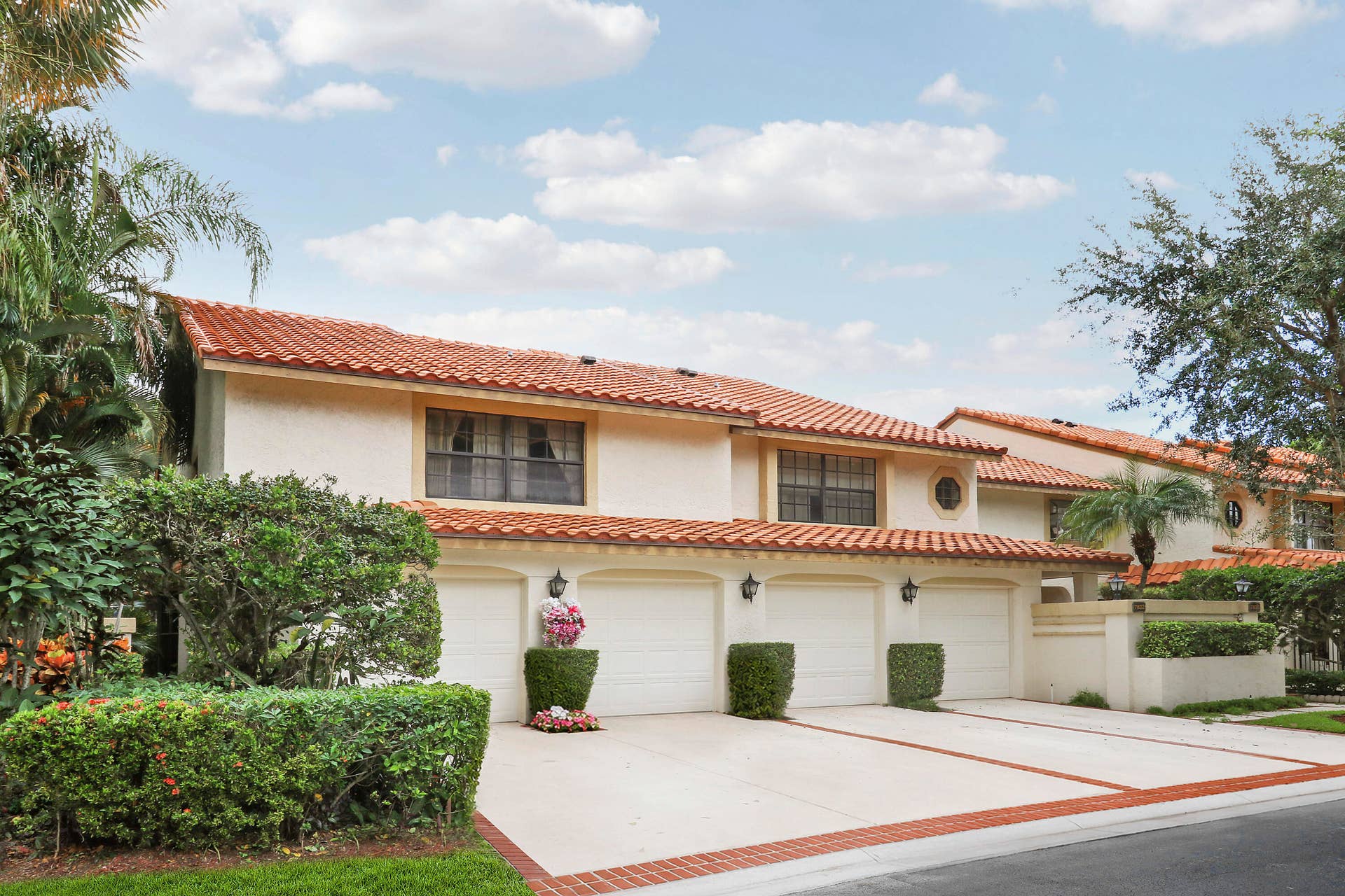 7828 LA MIRADA Drive, Boca Raton, FL 33433 Enterance