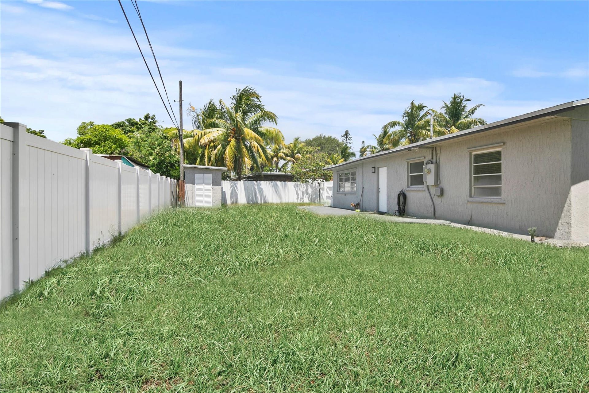 1010 NE 24TH Street, Pompano Beach, FL 33064 Photo 2