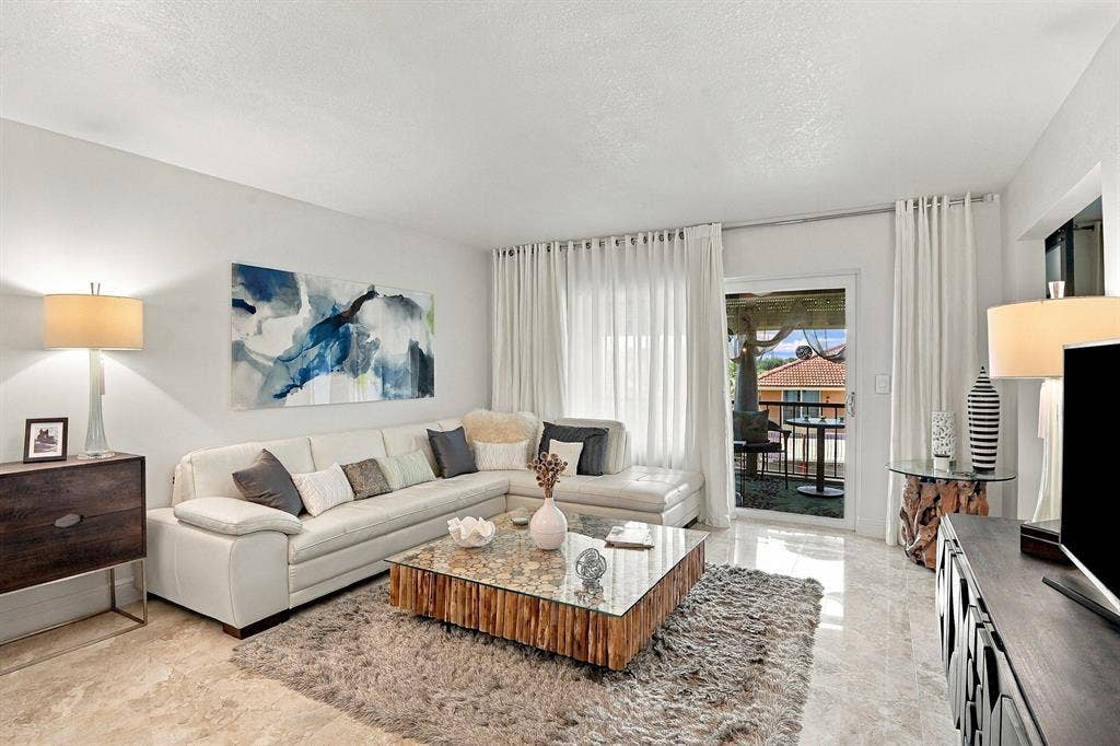 4629 POINCIANA Street, #306, Lauderdale By The Sea, FL 33308 9GetMedia