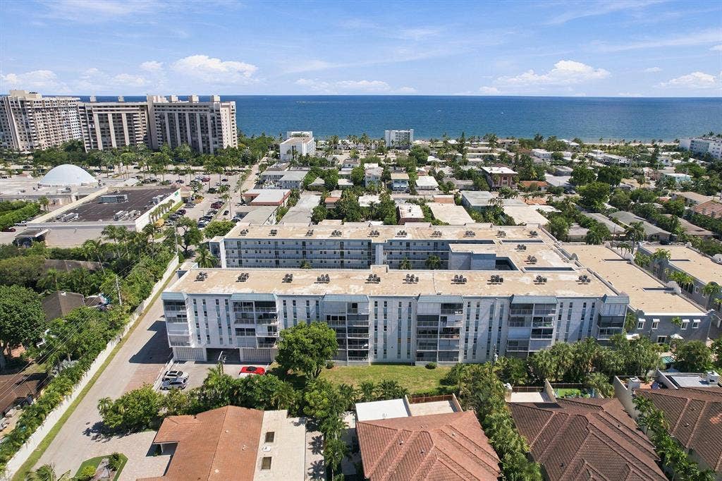 4629 POINCIANA Street, #306, Lauderdale By The Sea, FL 33308 19GetMedia