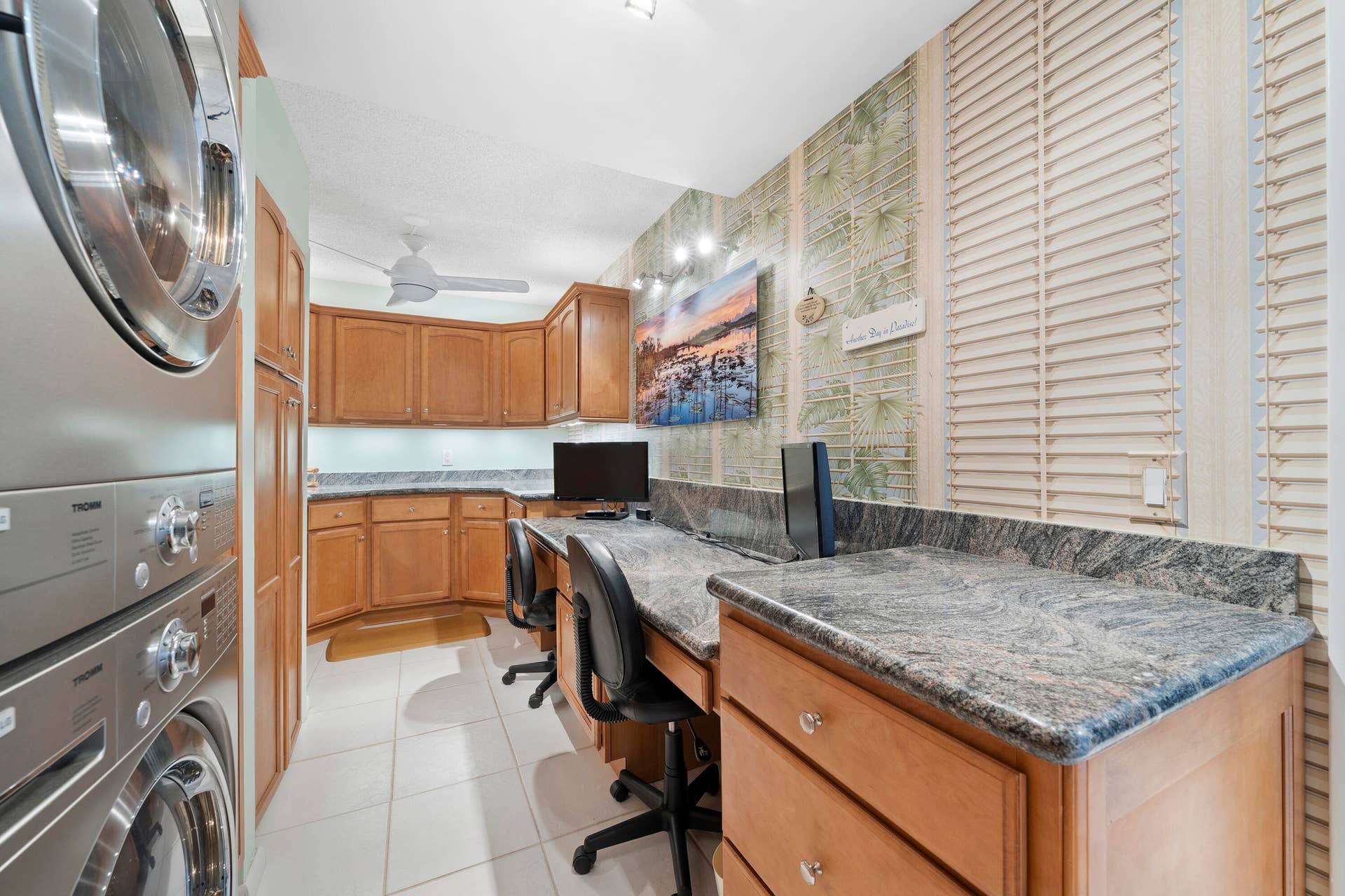 Office/ Laundry