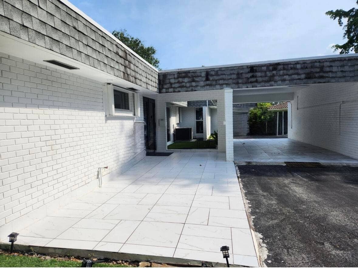 5707 WHITE HICKORY Circle, Tamarac, FL 33319 IMG_8313