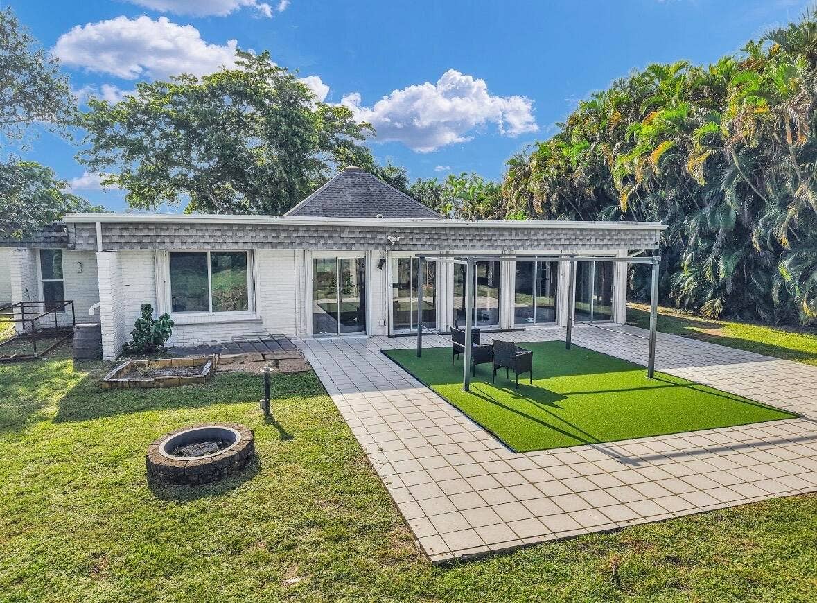 5707 WHITE HICKORY Circle, Tamarac, FL 33319 10
