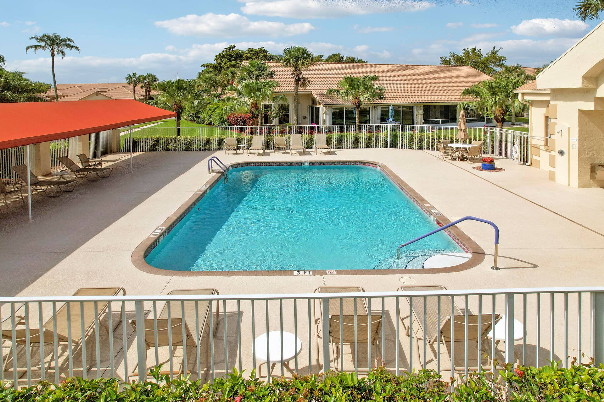 7136 ASHFORD Lane, Boynton Beach, FL 33472 Ashford Pool