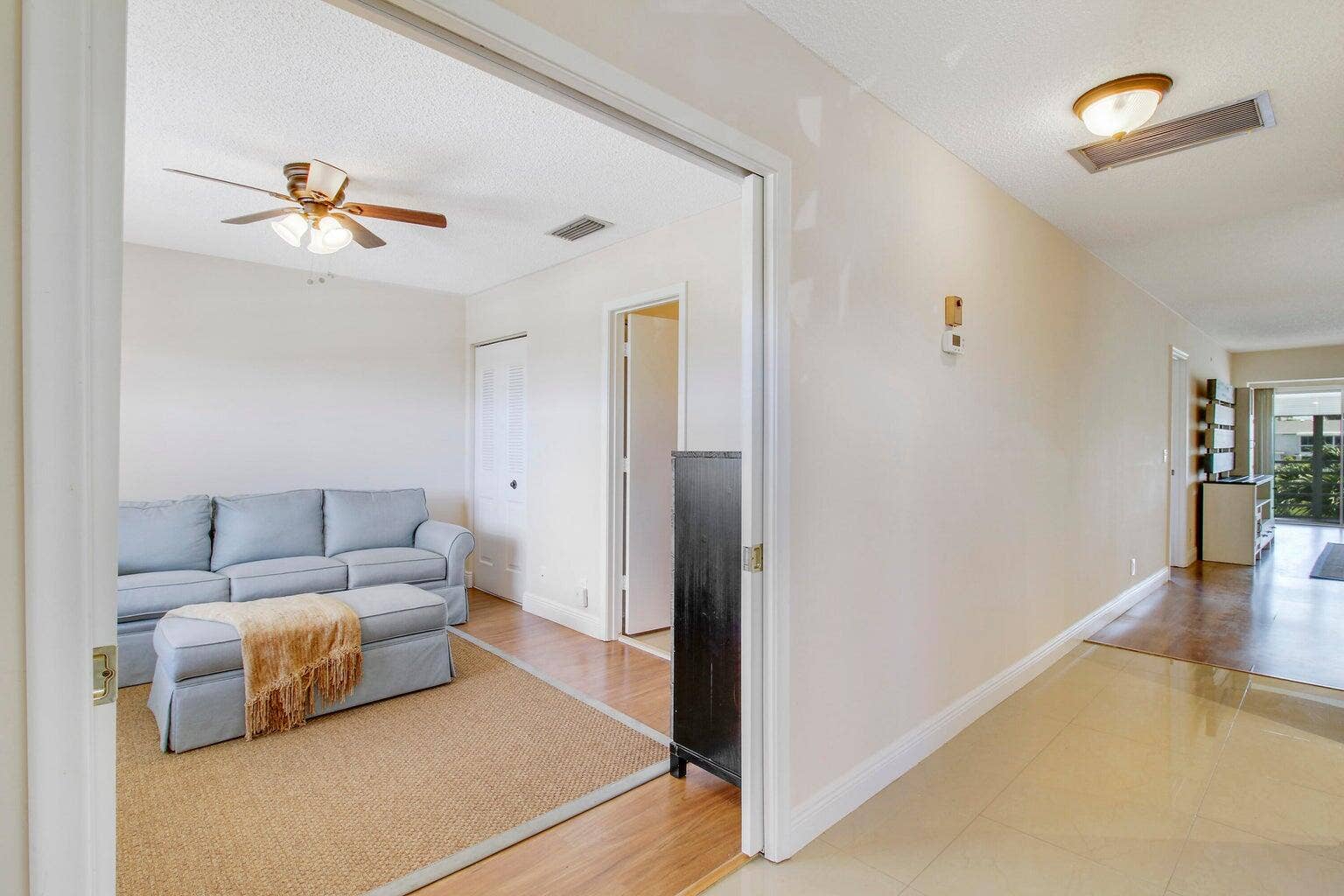 2730 SW 13th Street, #203, Delray Beach, FL 33445 Guest room