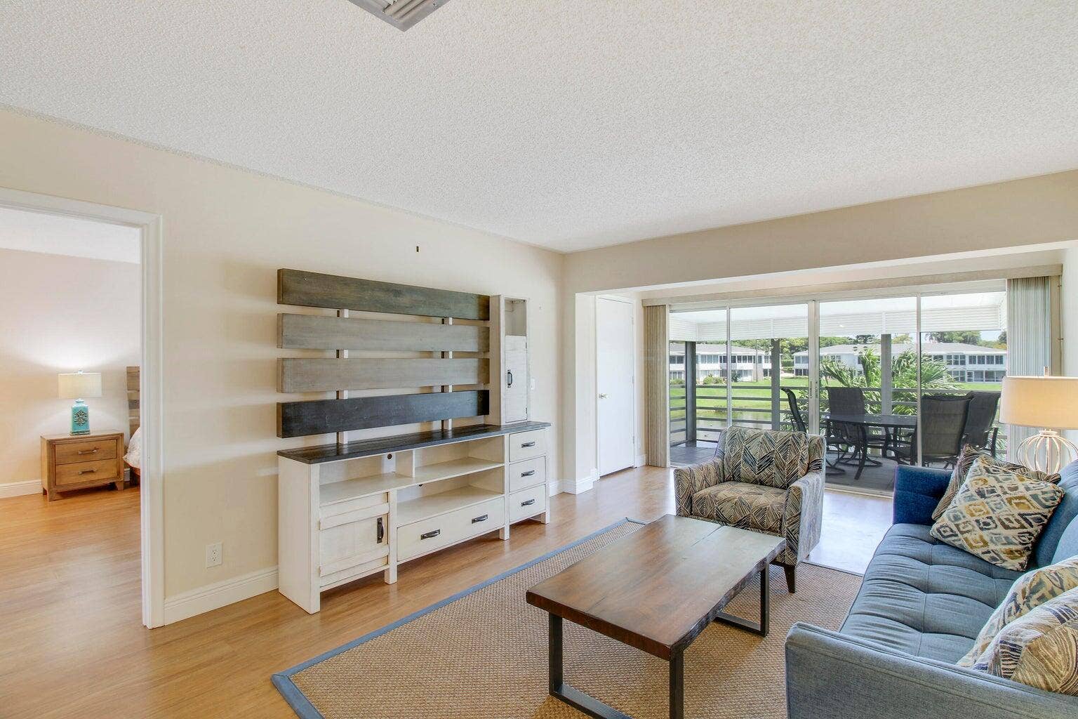 2730 SW 13th Street, #203, Delray Beach, FL 33445 Living room