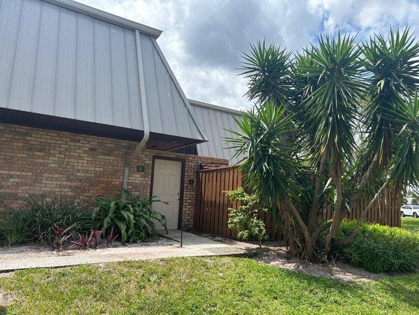 1420 Ocean Way Drive, #14d, Jupiter, FL 33477 Exterior