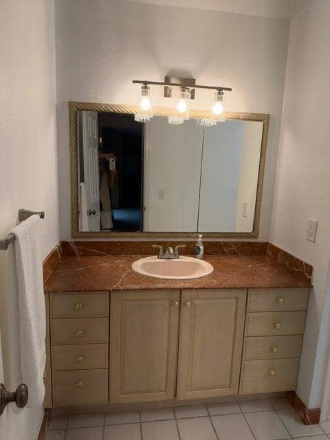 1420 Ocean Way Drive, #14d, Jupiter, FL 33477 2nd Bathroom