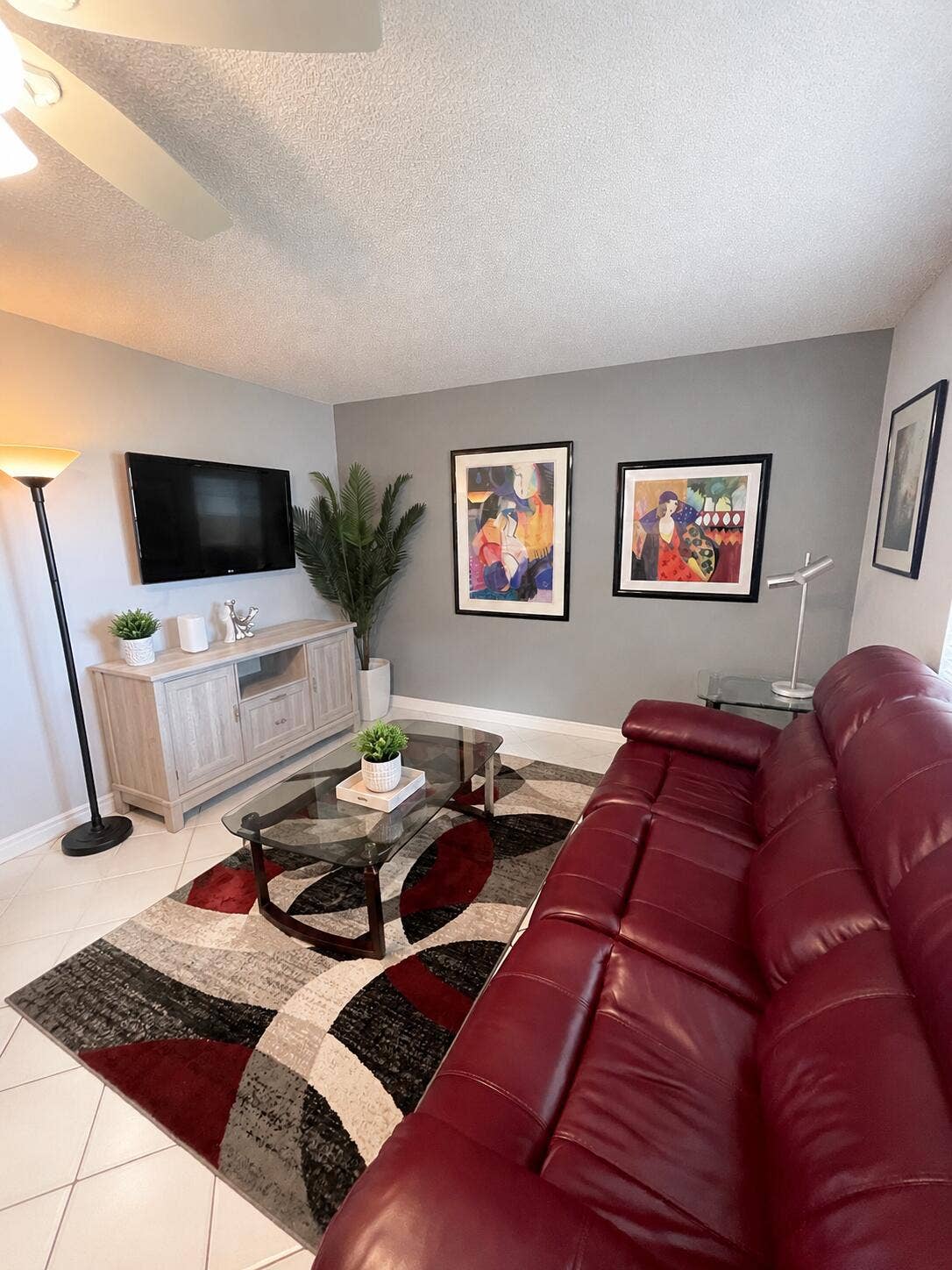 RECLINING COUCH