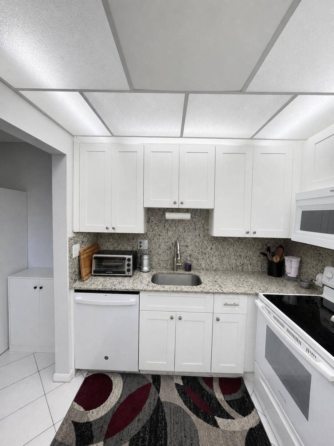 Great cabinet & counter space