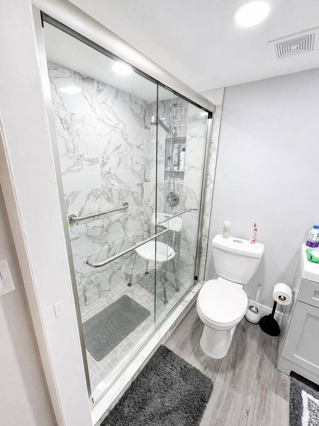 Shower Seat if wanted