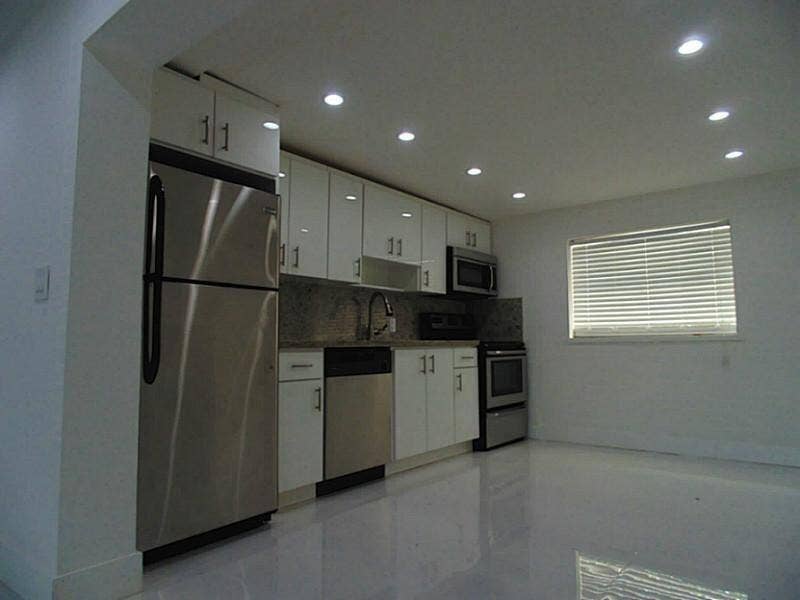 5806 Hope Street, Hollywood, FL 33021 KITCHEN 1