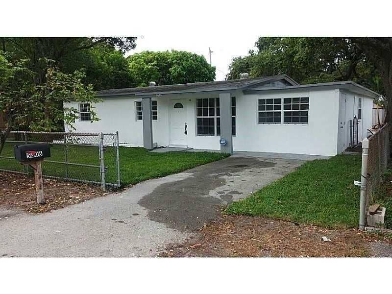 5806 Hope Street, Hollywood, FL 33021 FRONT 2
