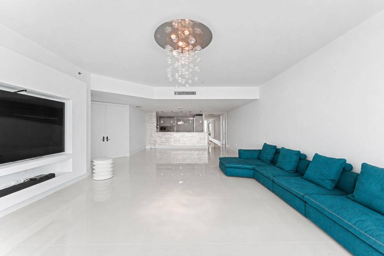5959 COLLINS Avenue, #1203, Miami Beach, FL 33140 9