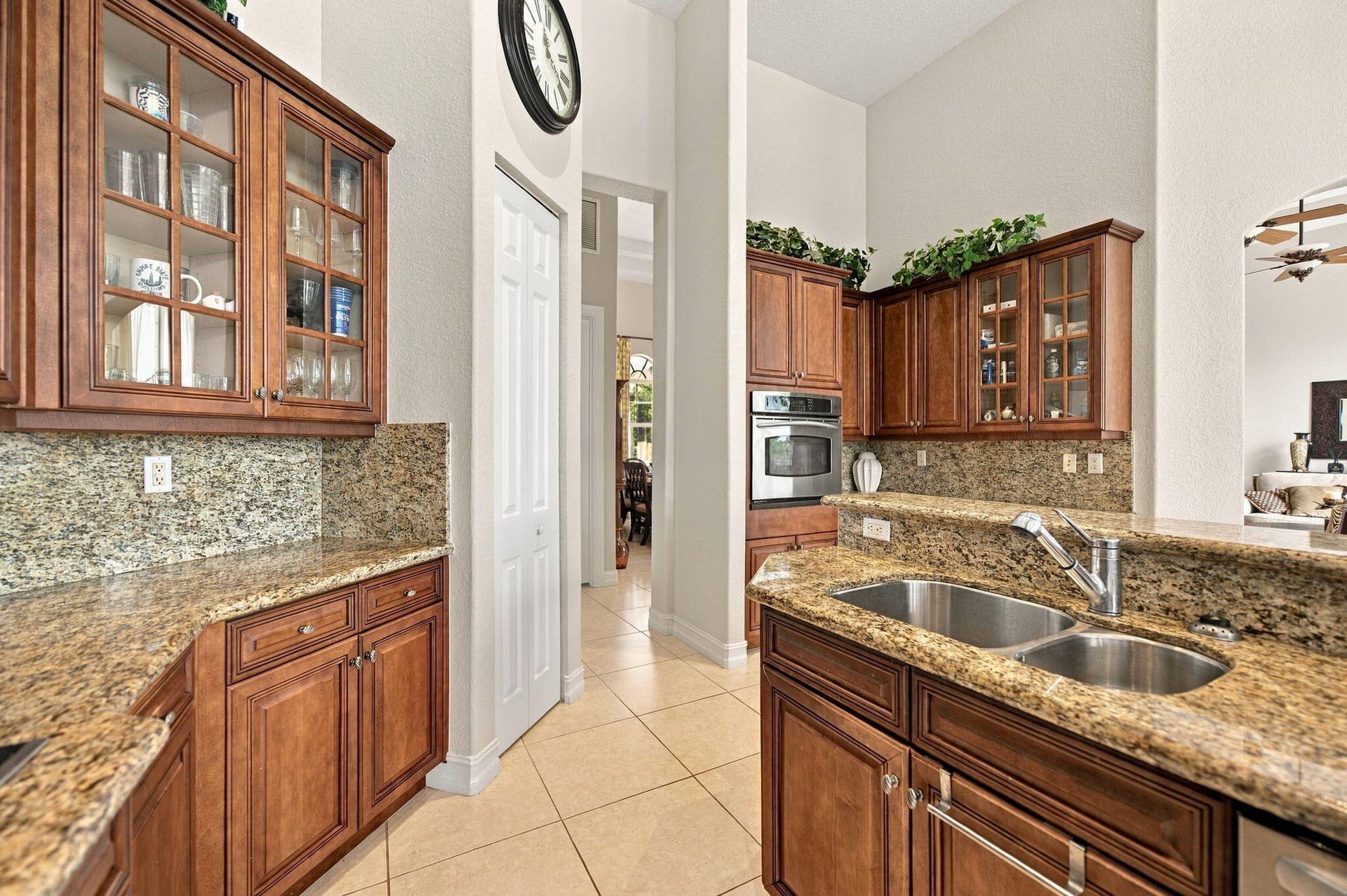 21-web-or-mls-11747-nw-69th-pl