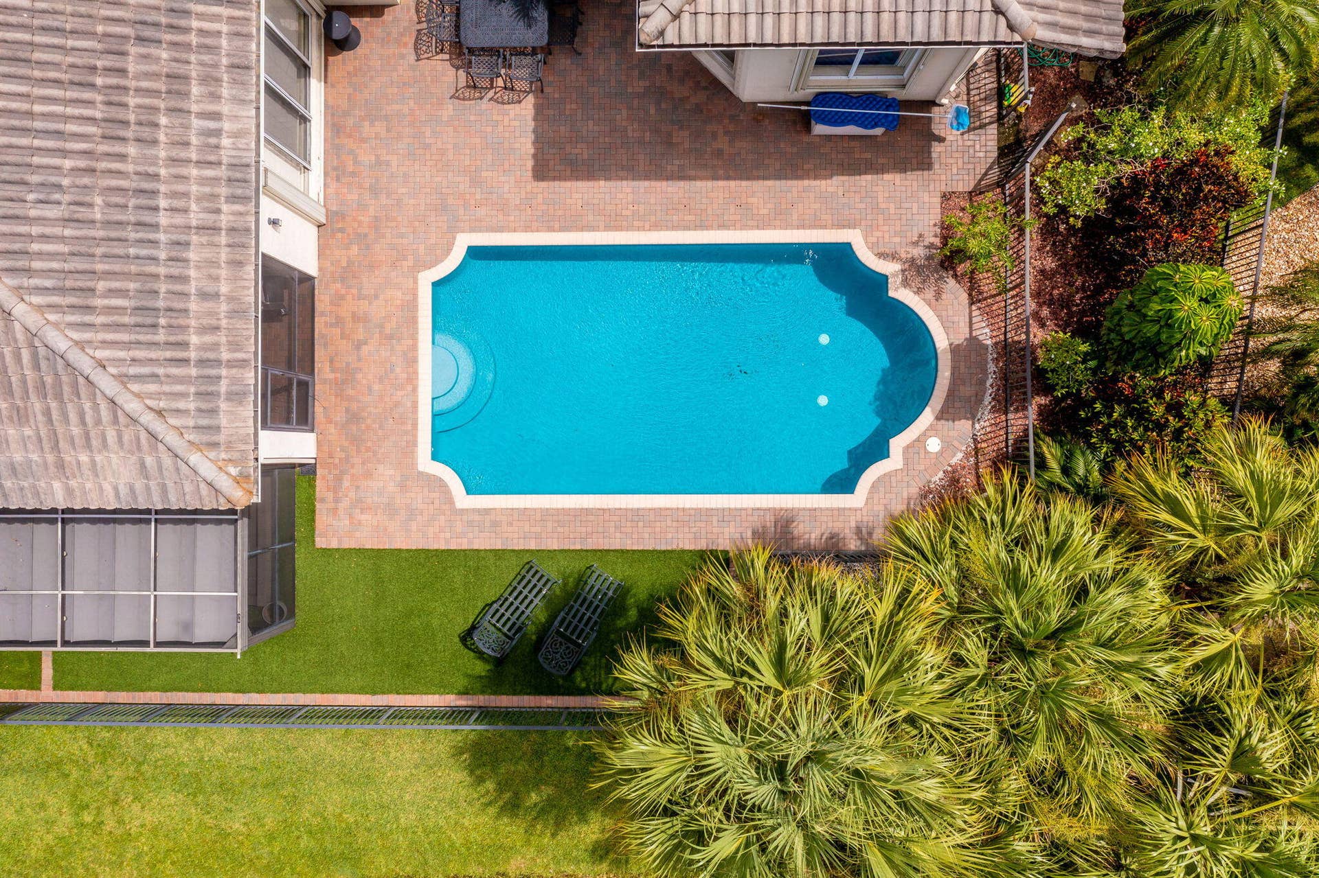 46-web-or-mls-11747-nw-69th-pl