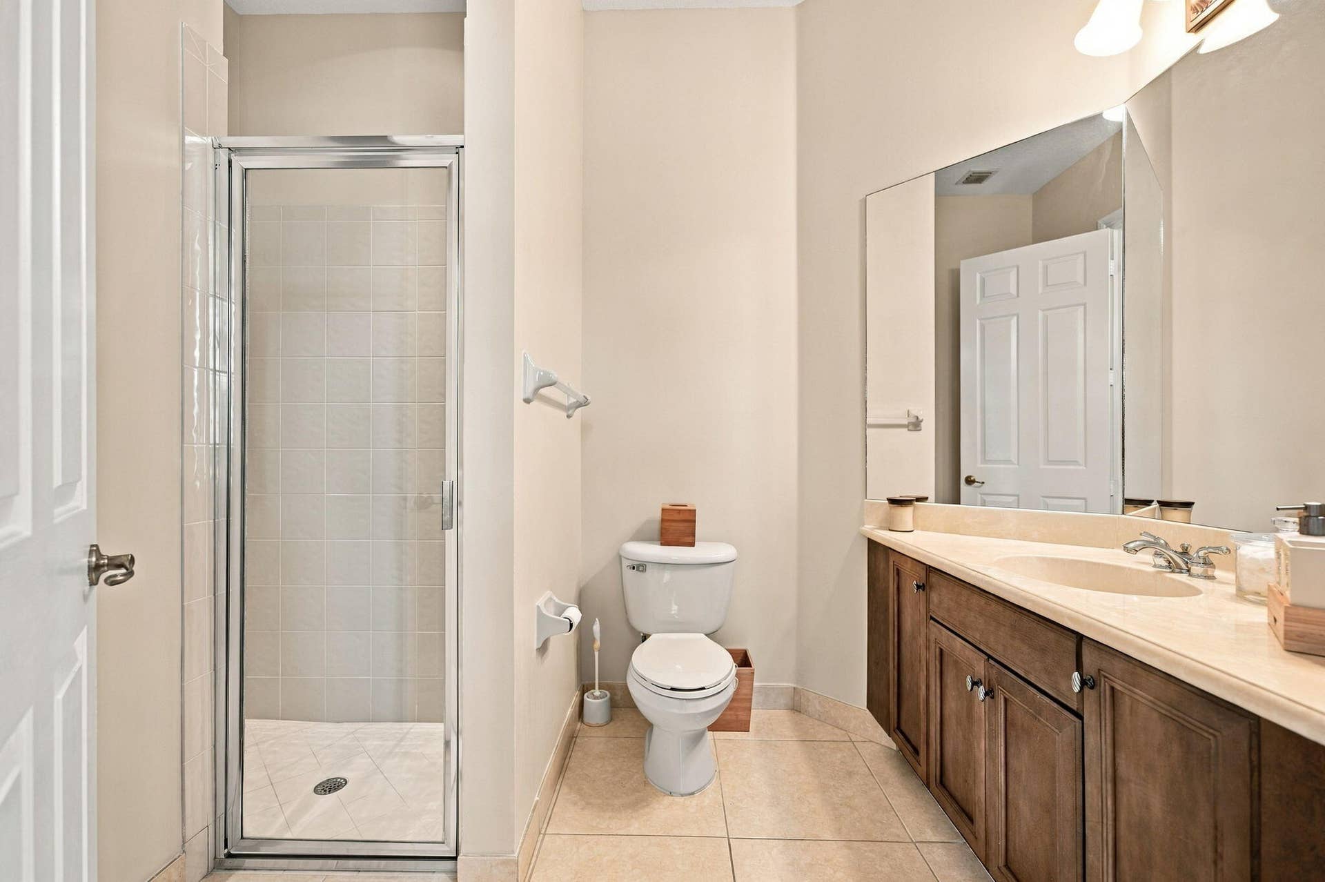 29-web-or-mls-11747-nw-69th-pl