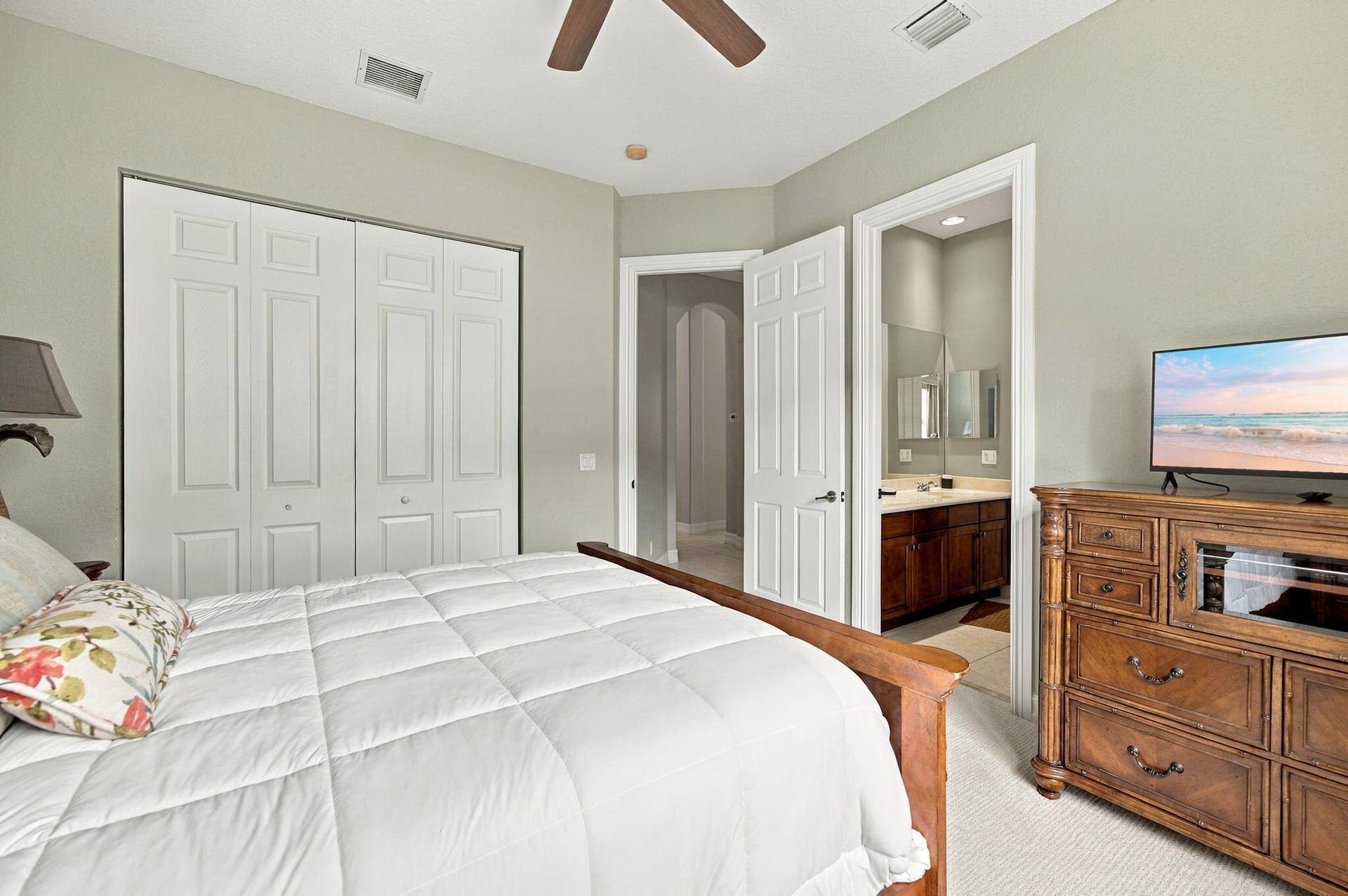 31-web-or-mls-11747-nw-69th-pl