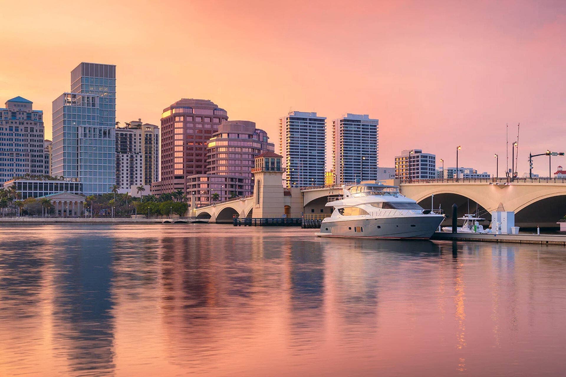 DOWNTOWN-WEST-PALM