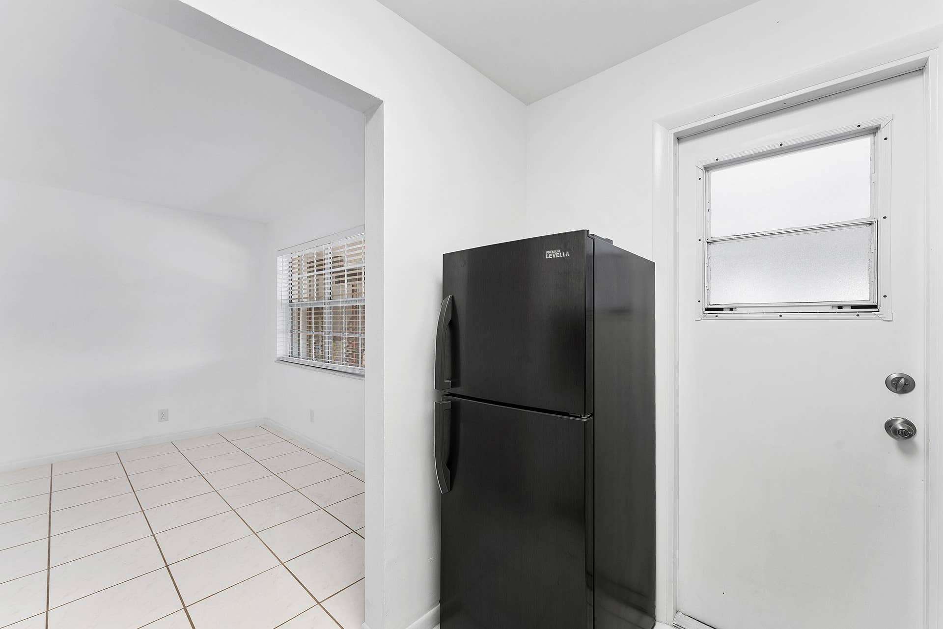 2050 NE 39TH Street, #E307, Lighthouse Point, FL 33064 IMG_4642