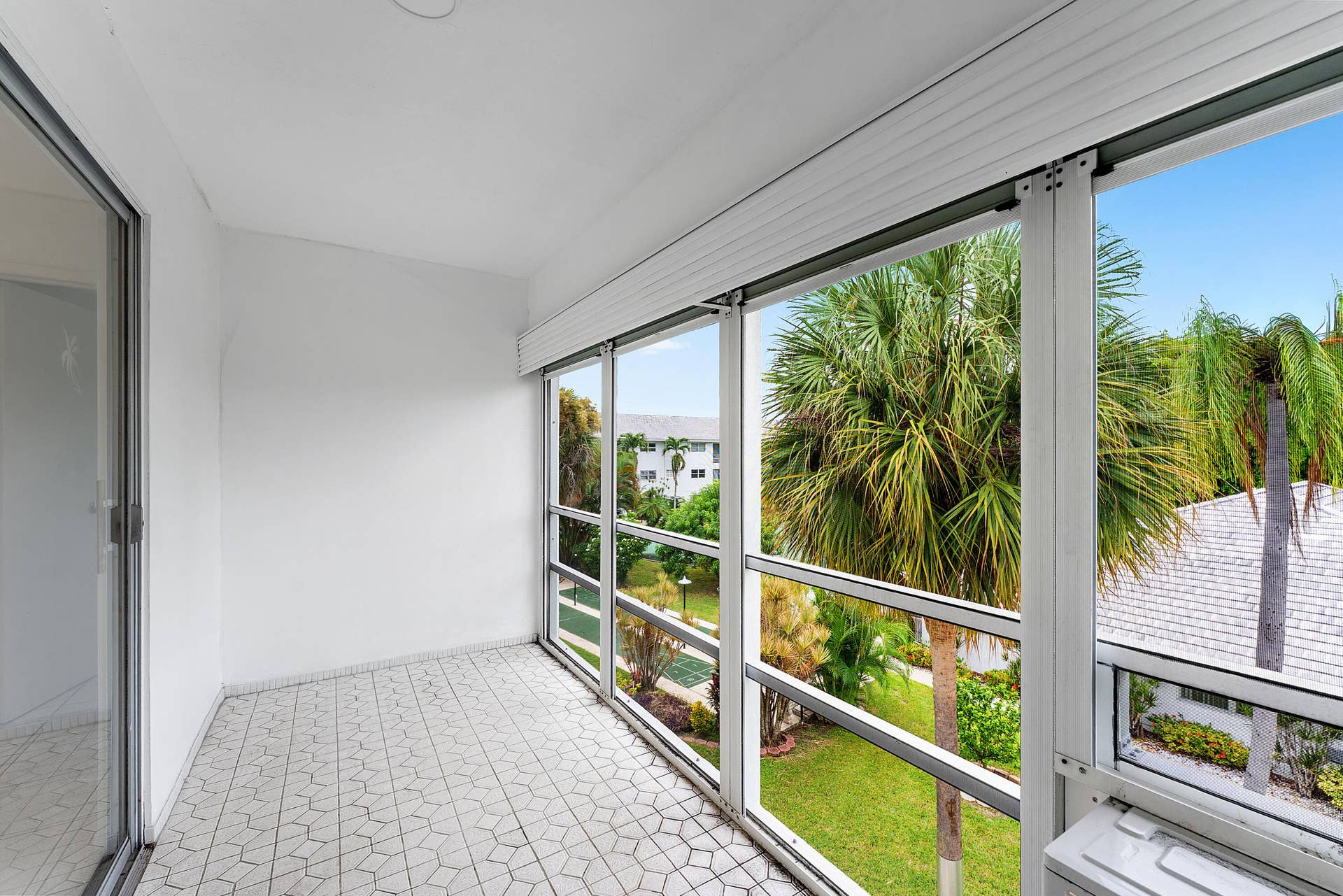 2050 NE 39TH Street, #E307, Lighthouse Point, FL 33064 IMG_4649 2
