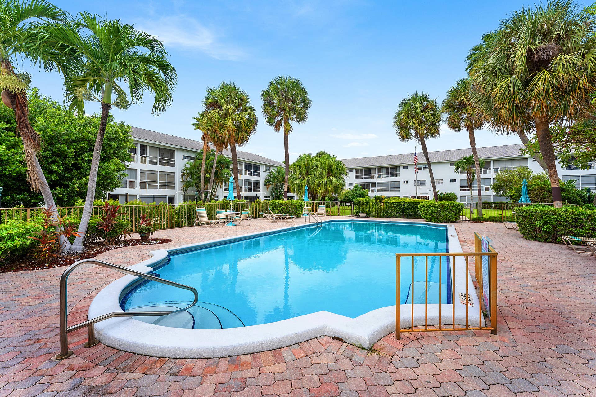 2050 NE 39TH Street, #E307, Lighthouse Point, FL 33064 IMG_4651