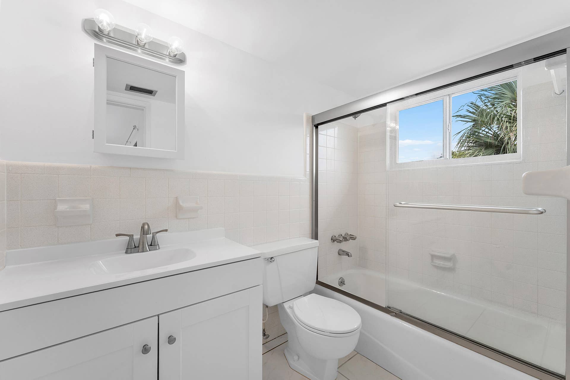 2050 NE 39TH Street, #E307, Lighthouse Point, FL 33064 IMG_4646 2