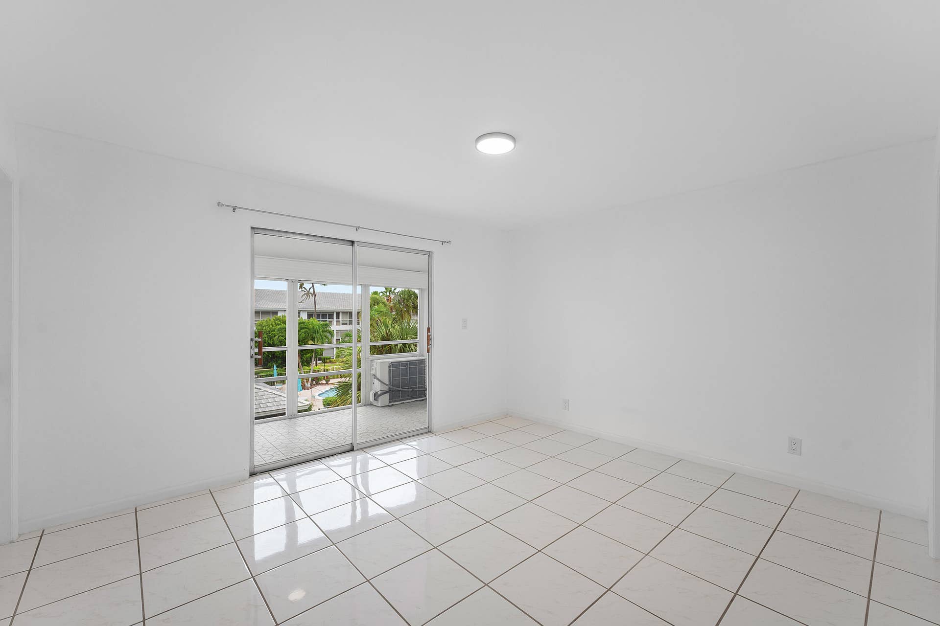 2050 NE 39TH Street, #E307, Lighthouse Point, FL 33064 IMG_4652 2