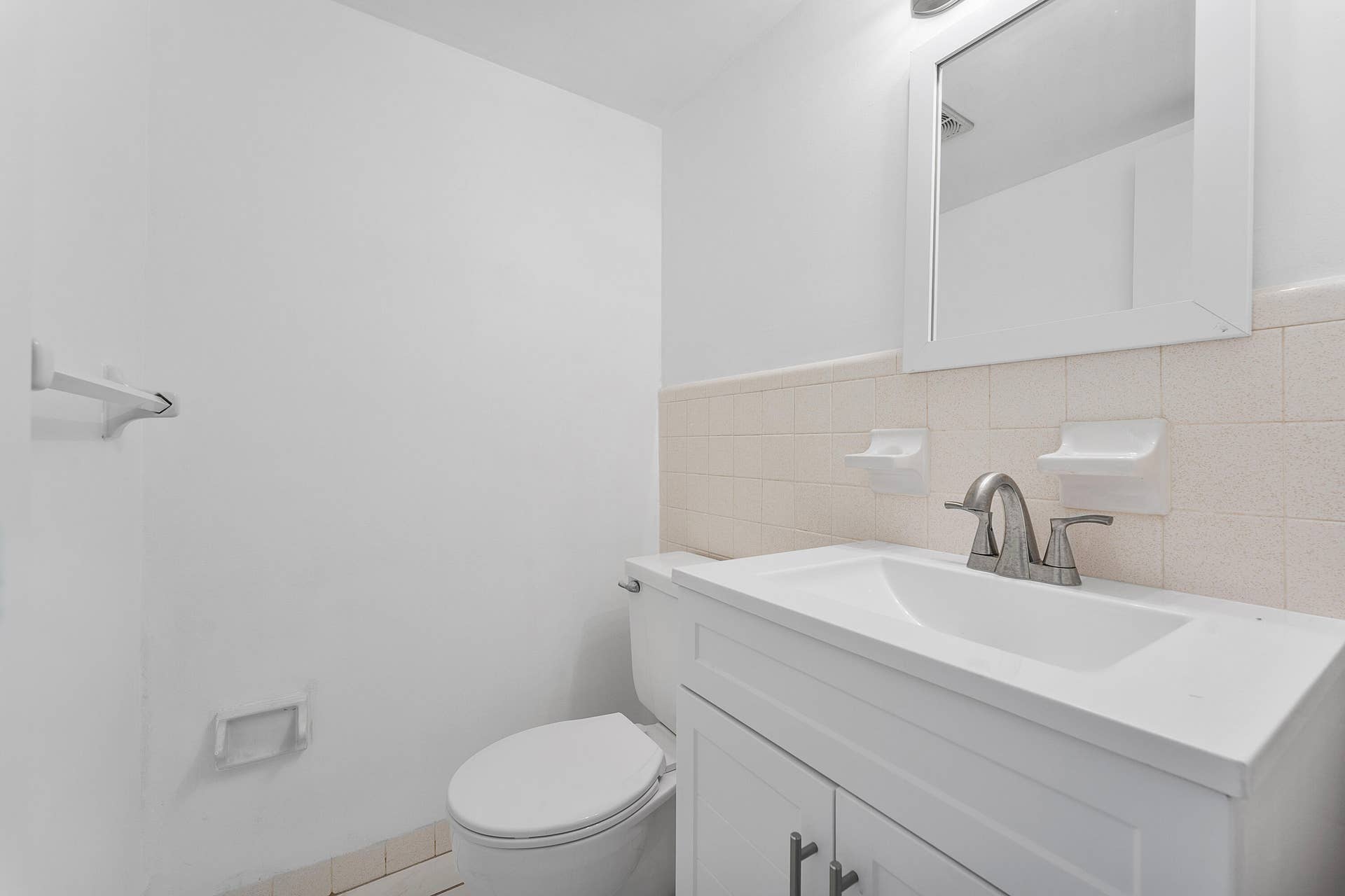 2050 NE 39TH Street, #E307, Lighthouse Point, FL 33064 IMG_4643