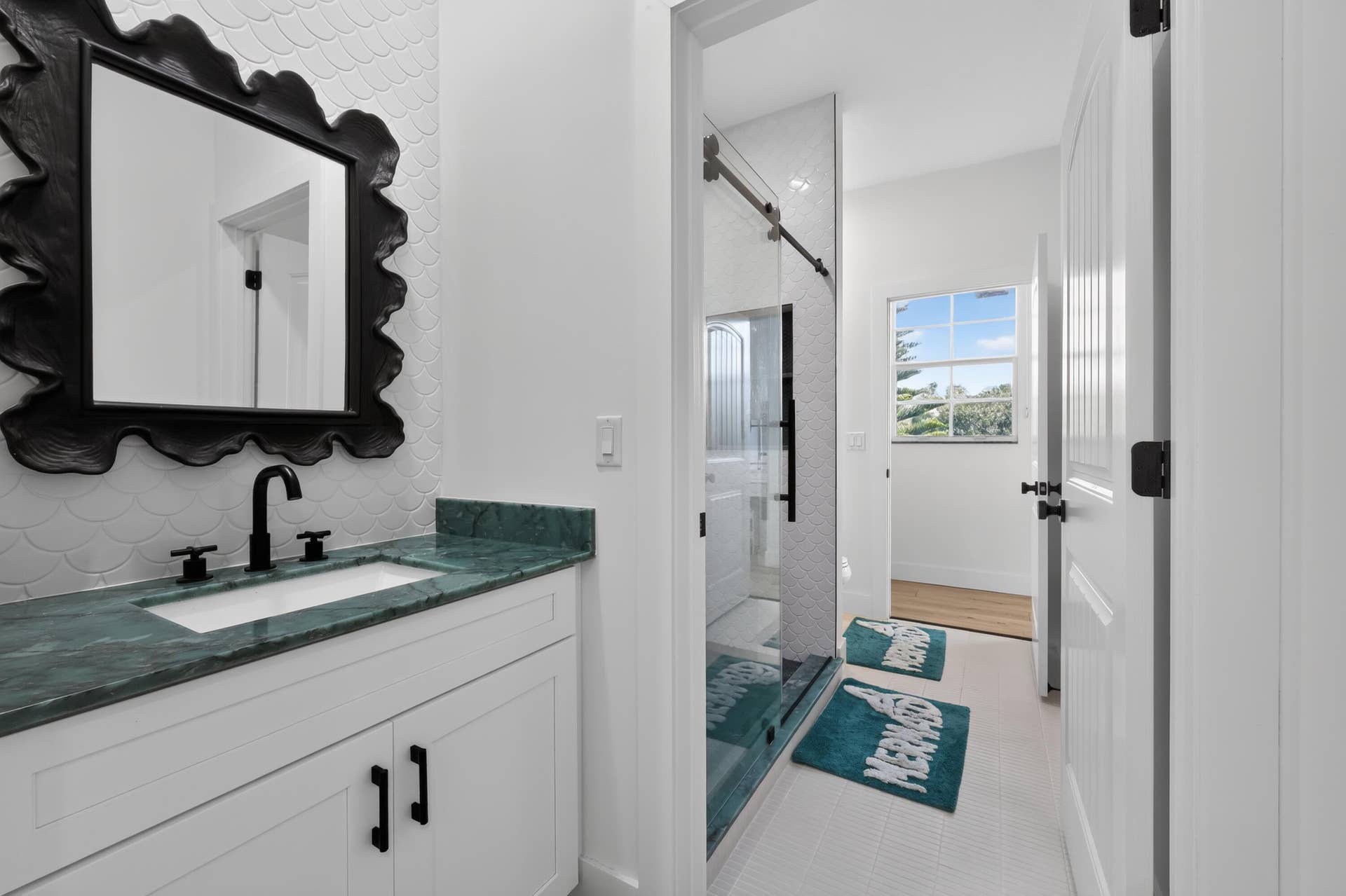 7050 LIMESTONE CAY Road, Jupiter, FL 33458 Bathroom jack and Jill style between bedrooms 2 & 3